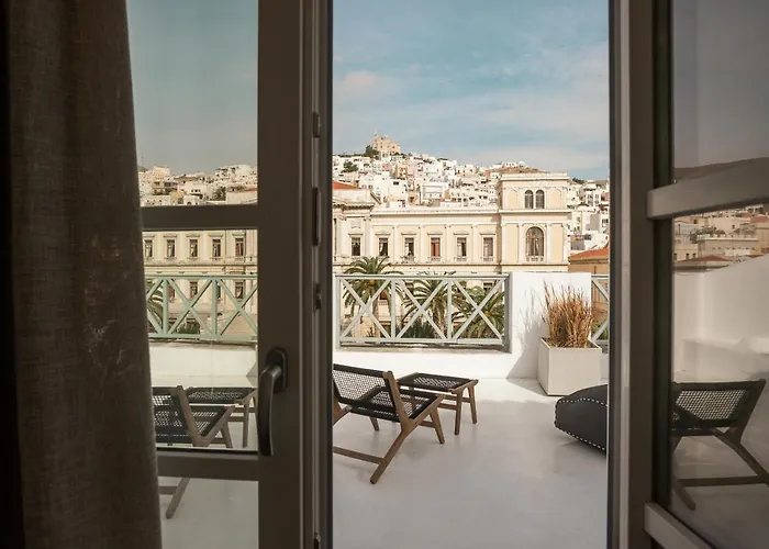 Syros Soul Luxury לינה וארוחת בוקר 4*