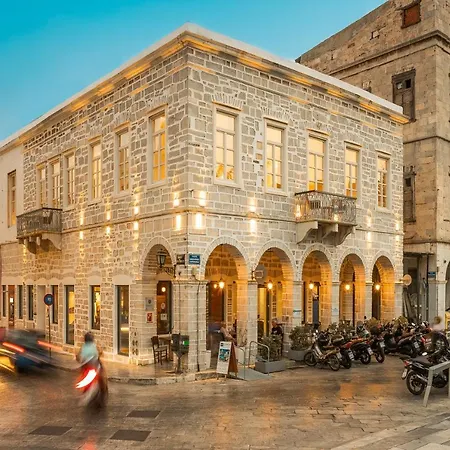 Syros Soul Luxury ベッド・アンド・ブレックファスト エルムポリ